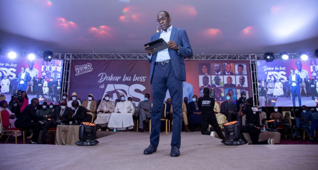 En images: Présentation de programme du candidat maire Abdoulaye Diouf Sarr cet après midi au King Fahd