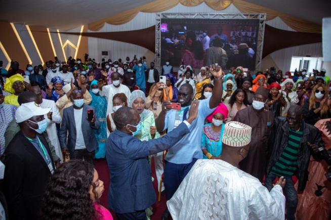 En images: Présentation de programme du candidat maire Abdoulaye Diouf Sarr cet après midi au King Fahd En images: Présentation de programme du candidat maire Abdoulaye Diouf Sarr cet après midi au King Fahd