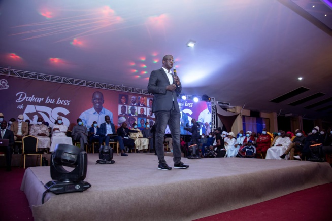En images: Présentation de programme du candidat maire Abdoulaye Diouf Sarr cet après midi au King Fahd