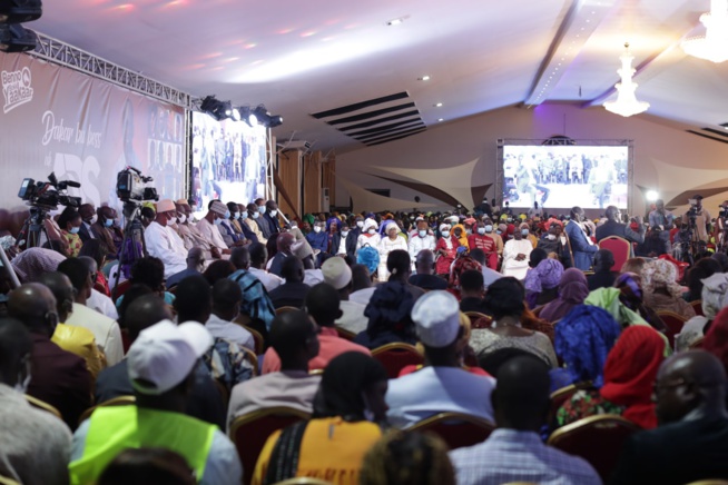 En images: Présentation de programme du candidat maire Abdoulaye Diouf Sarr cet après midi au King Fahd