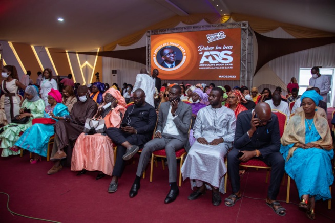 En images: Présentation de programme du candidat maire Abdoulaye Diouf Sarr cet après midi au King Fahd