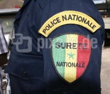 Siteu-Papa Sow: 54 individus interpellés, 42 motos immobilisées, des armes blanches saisies par la police
