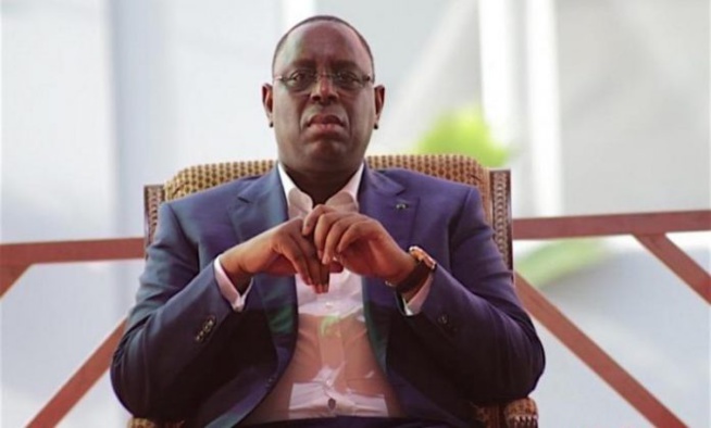 Macky se débarrasse du bon ministre et fait un nouveau départ Macky se débarrasse du bon ministre et fait un nouveau départ