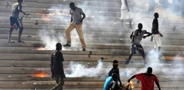 Violences dans les stades : Macky Sall dit basta ! Violences dans les stades : Macky Sall dit basta !