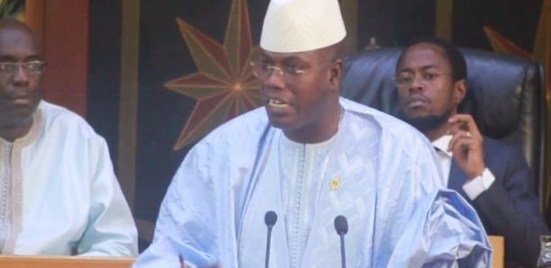 Cheikh Abdou Bara Dolly Mbacké : «Certains ministres corrompent des députés en venant à l’Assemblée, pour se faire applaudir»