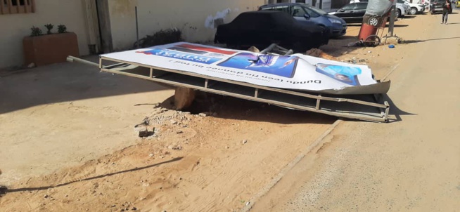 L'association des Régies publicitaires du Senegal appel au secours la DSCOSS est entrain de vandaliser et détruire nos panneaux publicitaires .