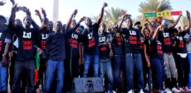 Marche pour l' "indépendance de la justice" : Y en a Marre et Frapp vont défier l'autorité dans 13 localités du pays Marche pour l' "indépendance de la justice" : Y en a Marre et Frapp vont défier l'autorité dans 13 localités du pays