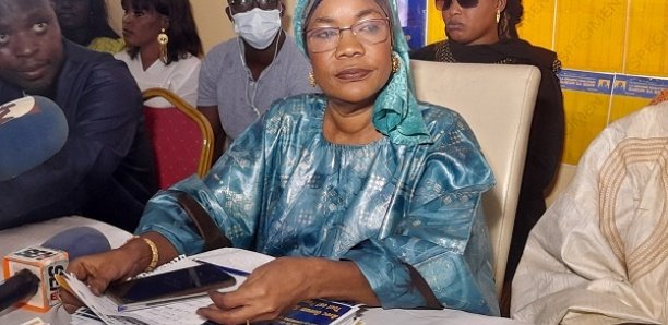 Investie par Geum Sa Bopp à Kaolack : Ndèye Khady Diop déplore l'insalubrité de la ville Investie par Geum Sa Bopp à Kaolack : Ndèye Khady Diop déplore l'insalubrité de la ville
