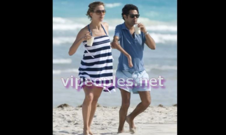 Jamel Debbouze: The Man Behind the Iconic Arm Jamel Debbouze: The Man Behind the Iconic Arm