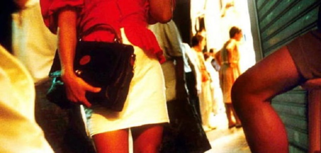 Proxénétisme: Une fille de 19 ans transformée en objet sexuel Proxénétisme: Une fille de 19 ans transformée en objet sexuel