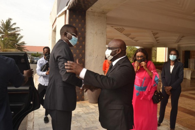 En images du salon des startups avec le cercle des jeunes entrepreneurs du MDES En images du salon des startups avec le cercle des jeunes entrepreneurs du MDES