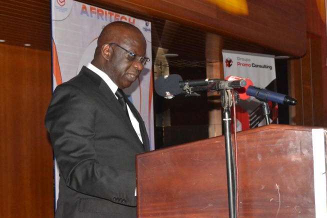 En images du salon des startups avec le cercle des jeunes entrepreneurs du MDES En images du salon des startups avec le cercle des jeunes entrepreneurs du MDES