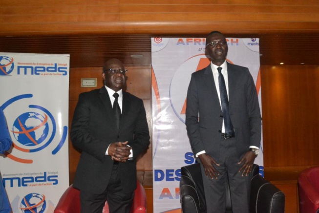 En images du salon des startups avec le cercle des jeunes entrepreneurs du MDES En images du salon des startups avec le cercle des jeunes entrepreneurs du MDES