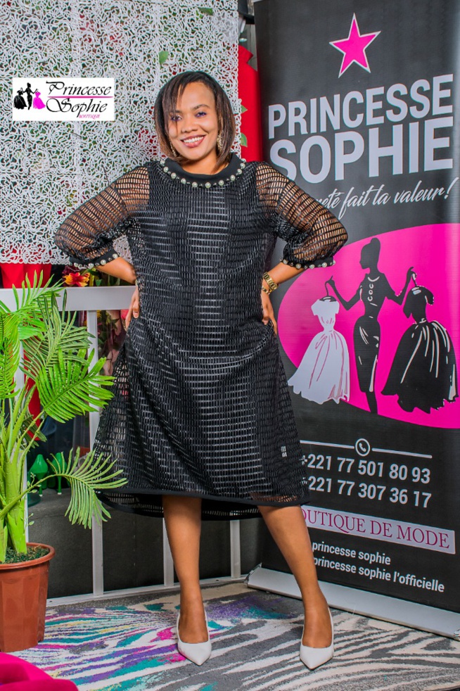 MODE & TENDANCES FIN D'ANNEE: Biba Aidara illumine la toile avec Princesse Sophie Habillement Accessoires VDN CPI en face BMW