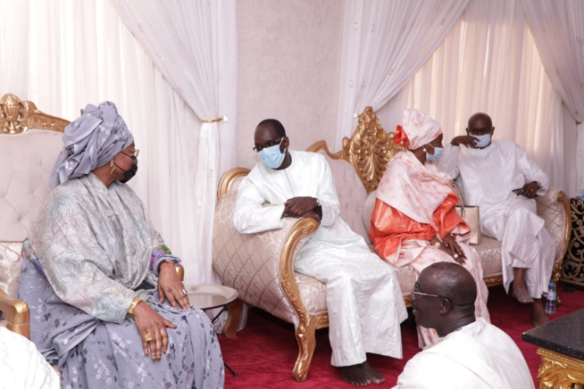 Le candidat à la mairie de Dakar, Abdoulaye Diouf Sarr reçu par Khalif général des mourides Le candidat à la mairie de Dakar, Abdoulaye Diouf Sarr reçu par Khalif général des mourides