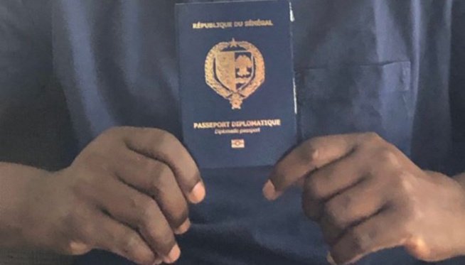 Faux passeports diplomatiques: Les révélations de l'enquête, le journaliste cité, gendarmes arrêtés Faux passeports diplomatiques: Les révélations de l'enquête, le journaliste cité, gendarmes arrêtés