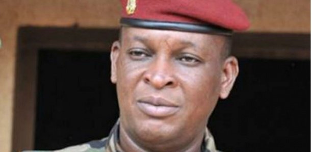Guinée : L'ancien président de transition Sekouba Konaté de retour parmi les siens Guinée : L'ancien président de transition Sekouba Konaté de retour parmi les siens