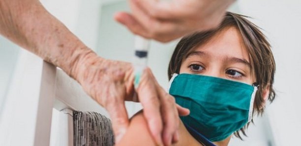 La France "ouvre aujourd'hui la vaccination des enfants”, annonce Véran