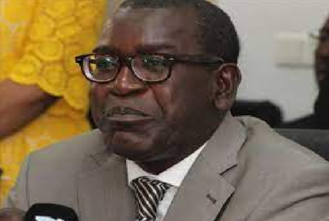 Travaux sur travaux à l’Avenue Pompidou: Quand Youssou Diallo et son bureau Club Sénégal Emergent, dérangent Travaux sur travaux à l’Avenue Pompidou: Quand Youssou Diallo et son bureau Club Sénégal Emergent, dérangent