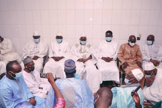 Abdoulaye Diouf Sarr chez Thierno Madany Tall ce vendredi accompagné de leaders de BBY.  Nous y reviendrons Abdoulaye Diouf Sarr chez Thierno Madany Tall ce vendredi accompagné de leaders de BBY.  Nous y reviendrons