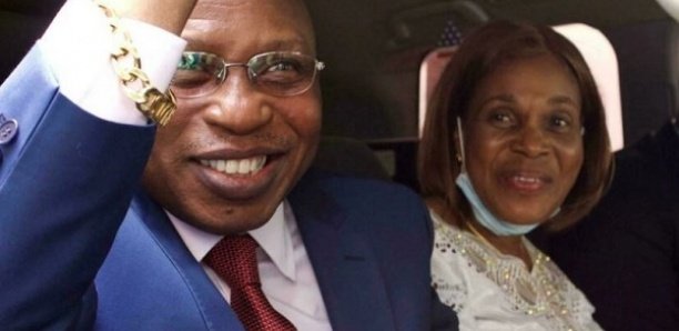 Guinée: le retour d'exil de Dadis Camara divise les Guinéens Guinée: le retour d'exil de Dadis Camara divise les Guinéens