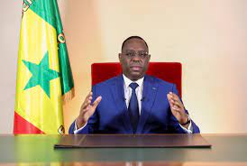 Cheikh Abdou Bara Dolly : « Ce ministre de Macky Sall n’a pas réussi son BAC.. comment il soudoie les députés » (photo)