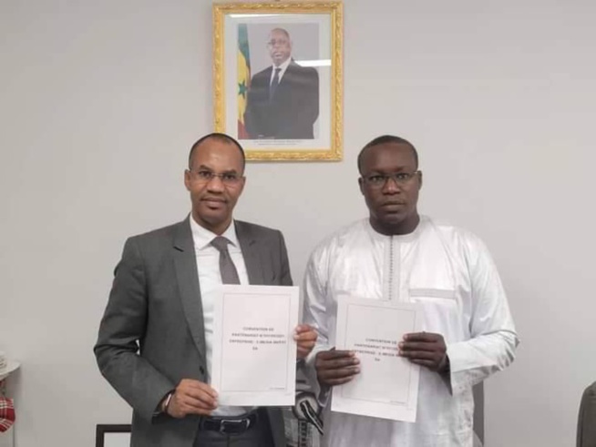 Signature d'une convention de partenariat: 100 jeunes à recruter dans le secteur de la presse et de la communication Signature d'une convention de partenariat: 100 jeunes à recruter dans le secteur de la presse et de la communication