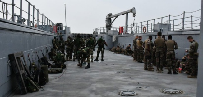 Bilan 2021 de l’Armée et de la Gendarmerie: 316 navires et 15 000 pirogues contrôlés, des tonnes de drogue saisies