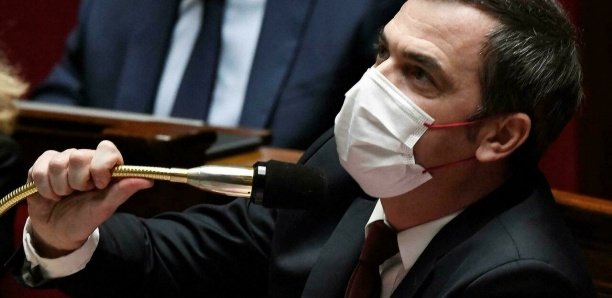 France: l'examen du projet de loi sur le passe vaccinal suspendu à l'Assemblée