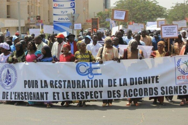 Débrayage, grève et marche: les syndicats d’enseignants reprennent le combat