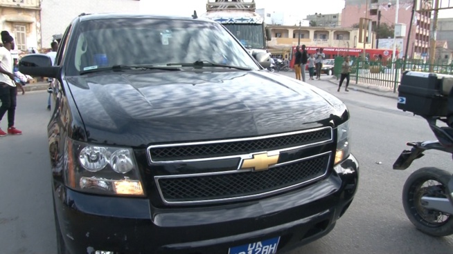 Vidéo- Médina: Une Marré Humaine Accompagne La Caravane De Cheikh Ba Vidéo- Médina: Une Marré Humaine Accompagne La Caravane De Cheikh Ba