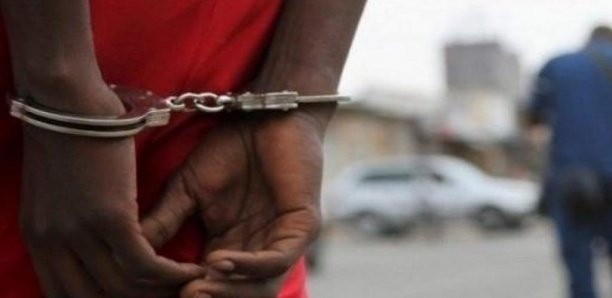 Association de malfaiteurs : Un garçon de 17 ans vole 3 millions, un ordinateur... dans la boutique de son oncle Association de malfaiteurs : Un garçon de 17 ans vole 3 millions, un ordinateur... dans la boutique de son oncle