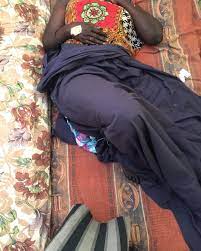 Médina: C. Sarr brutalise sa maman en...convalescence après un Avc ! Médina: C. Sarr brutalise sa maman en...convalescence après un Avc !