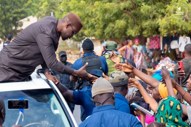Ousmane Sonko en campagne dans la Casamance naturelle : Adèane accueille chaleureusement le leader de PASTEF Ousmane Sonko en campagne dans la Casamance naturelle : Adèane accueille chaleureusement le leader de PASTEF