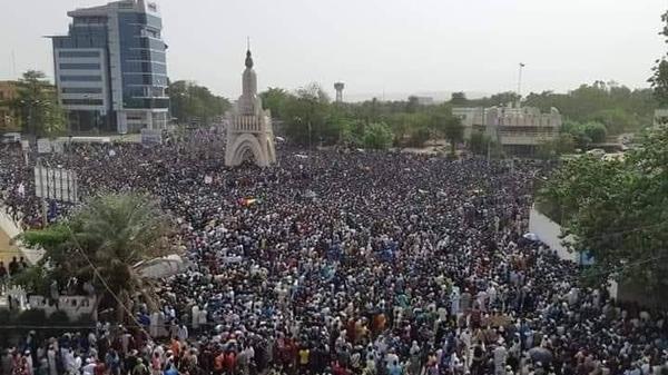 Mali : Le gouvernement appelle à une mobilisation générale le vendredi 14 janvier Mali : Le gouvernement appelle à une mobilisation générale le vendredi 14 janvier