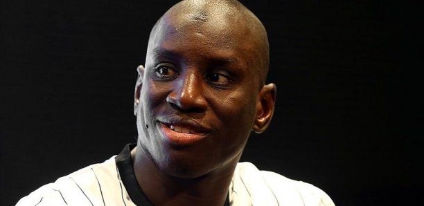 CAN-2021: Demba Ba critique les pelouses africaines