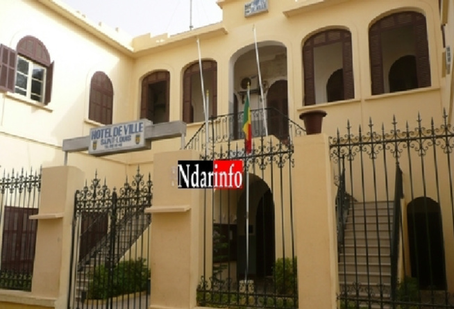 Saint-Louis : Mansour Faye défend son bilan et promet, Mary Teuw et Mayoro lui « tire » dessus Saint-Louis : Mansour Faye défend son bilan et promet, Mary Teuw et Mayoro lui « tire » dessus