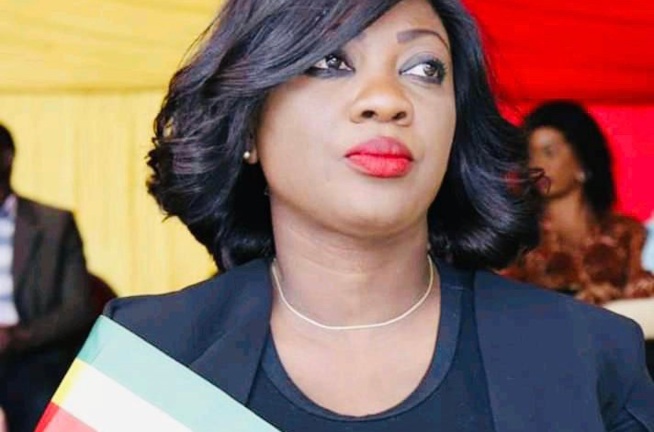 Sira Ndiaye sur les incidents entre ses partisans et ceux de Maître Tall : « Ils ont volé ma perruque » Sira Ndiaye sur les incidents entre ses partisans et ceux de Maître Tall : « Ils ont volé ma perruque »