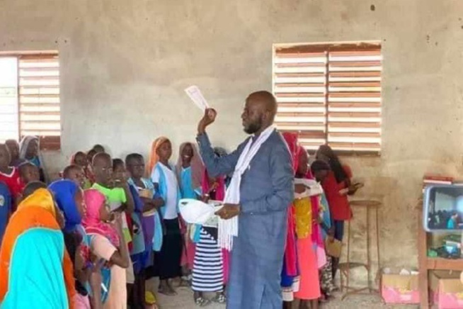 L’image du candidat de YAW à Linguère dans une classe ne passe pas: ses adversaires dénoncent L’image du candidat de YAW à Linguère dans une classe ne passe pas: ses adversaires dénoncent