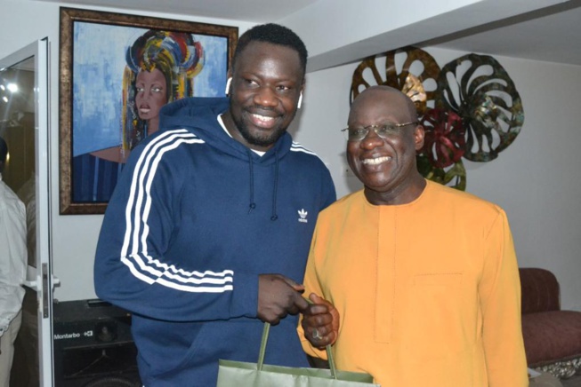 EN IMAGES ANNIVERSAIRE ROYAL: Le président Mbagnick Diop du MEDS a soufflé une bougie de plus.