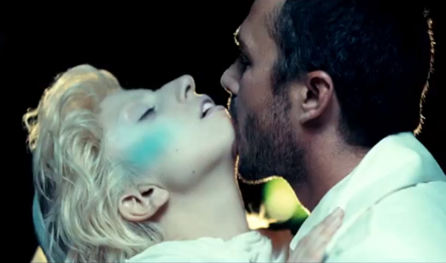 LADY GAGA: "Cela a été dur pour moi de le trouver, mais j'ai trouvé l'amour avec Taylor Kinney " LADY GAGA: "Cela a été dur pour moi de le trouver, mais j'ai trouvé l'amour avec Taylor Kinney "