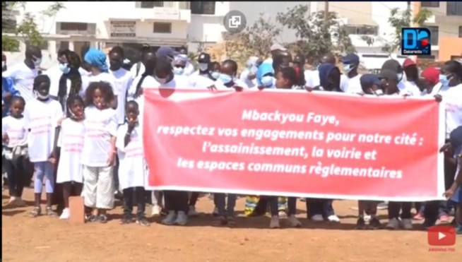 Condamné à des intérêts de retard de 40 millions FCfa pour l’exécution de la voirie de la Cité Touba Renaissance: Les comptes de Mbackiou Faye saisis par la justice Condamné à des intérêts de retard de 40 millions FCfa pour l’exécution de la voirie de la Cité Touba Renaissance: Les comptes de Mbackiou Faye saisis par la justice