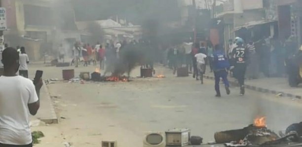 Koungueul: La campagne électorale clôturée par des affrontements, 7 blessés dont 3 graves Koungueul: La campagne électorale clôturée par des affrontements, 7 blessés dont 3 graves