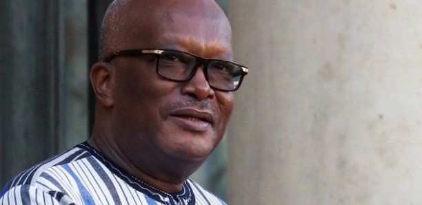 Au Burkina, le président Roch Marc Christian Kaboré arrêté par des soldats Au Burkina, le président Roch Marc Christian Kaboré arrêté par des soldats