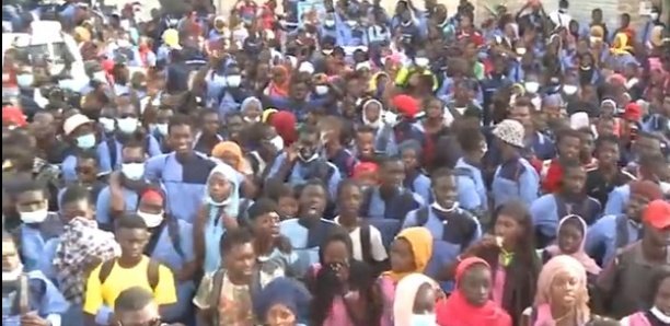Paralysie du système éducatif : Forte mobilisation des élèves de Mbacké Paralysie du système éducatif : Forte mobilisation des élèves de Mbacké