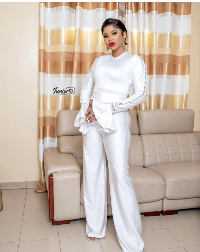 Entre classe, glamour et mode Marichou Diop séduit ses fans avec sa coiffure hors pair Entre classe, glamour et mode Marichou Diop séduit ses fans avec sa coiffure hors pair