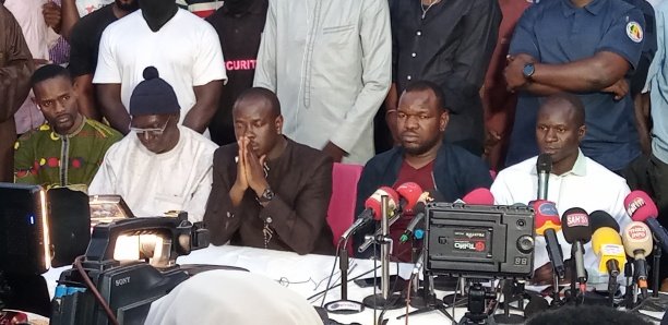 Locales 2022 : YAW crie victoire sur les 4 mairies et met en garde contre toute tentative de manipulation du vote. Locales 2022 : YAW crie victoire sur les 4 mairies et met en garde contre toute tentative de manipulation du vote.