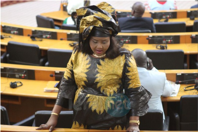 Mercenariat électoral à Hann: La Députée Fatou Diouf (Bby) laminée par Adji Samba (Bunt-Bi) Mercenariat électoral à Hann: La Députée Fatou Diouf (Bby) laminée par Adji Samba (Bunt-Bi)