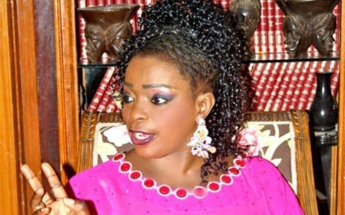 Ndeye khady, actuellement désespérée de voir tous ses biens donner en caution pour retrouver sa liberté Ndeye khady, actuellement désespérée de voir tous ses biens donner en caution pour retrouver sa liberté