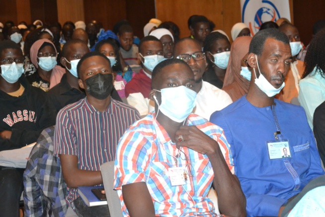 En images ouverture Atelier Training  forum du 1er emploi avec le président Mbagnick Diop du MEDS